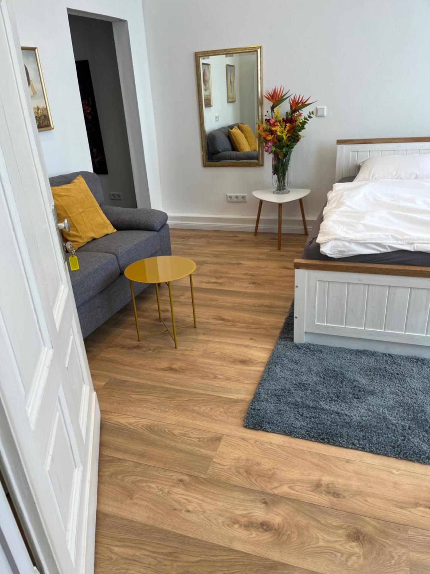 Moderne Wohnung In Der Innenstadt Von באד אויינהאוזן מראה חיצוני תמונה